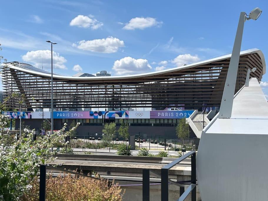 La Maison Rayofam, A 30 Min De Paris, A 5 Min Du Stade De France Saint-Denis  Ngoại thất bức ảnh